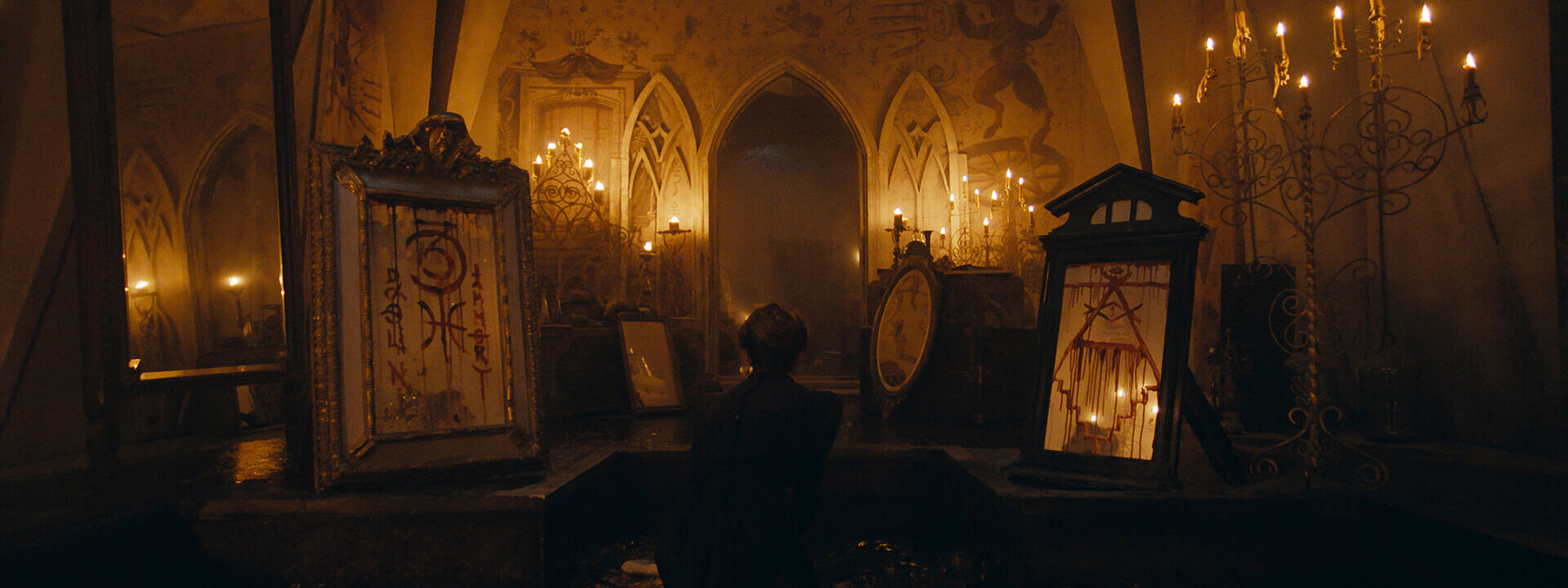 Queen of Spades - Through the Looking Glass